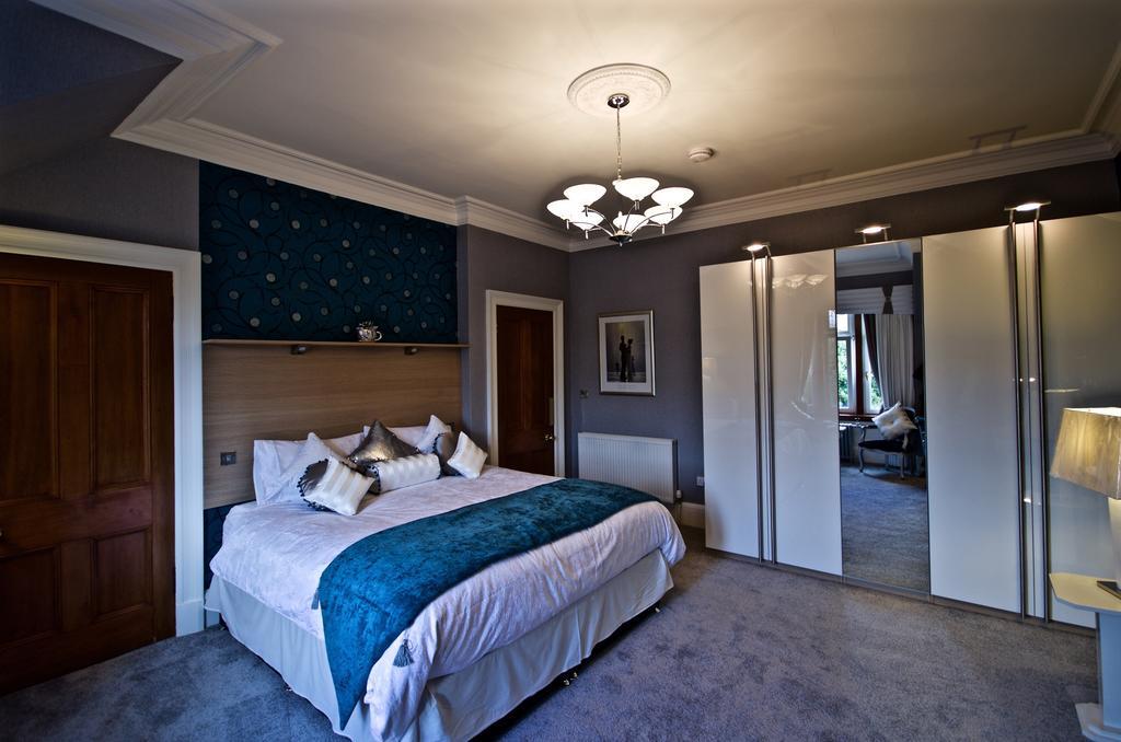 Muirholm Bed And Breakfast Пейзли Стая снимка