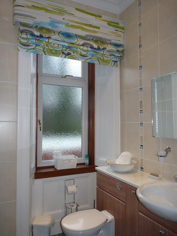 Muirholm Bed And Breakfast Пейзли Екстериор снимка